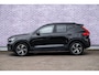 Volvo XC40 2.0 B3 Plus Dark | Adaptieve Cruise Control | Parkeercamera | Harman Kardon Audio | Stoel-/Stuurverwarming | Donker Getint Glas | DAB+ |