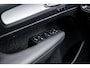 Volvo XC40 2.0 B3 Plus Dark | Adaptieve Cruise Control | Parkeercamera | Harman Kardon Audio | Stoel-/Stuurverwarming | Donker Getint Glas | DAB+ |