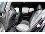 Volvo XC40 2.0 B3 Plus Dark | Adaptieve Cruise Control | Parkeercamera | Harman Kardon Audio | Stoel-/Stuurverwarming | Donker Getint Glas | DAB+ |