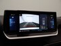 Peugeot e-2008 EV GT 50 kWh Full Option | SOH 97,3% | Panoramadak | Elektrisch Verstelbare Bestuurderstoel | Stoelverwarming | Parkeersensoren Voor en Achter | Camera | Dodehoekbewaking | Adaptieve Cruise Control
