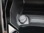 Peugeot e-2008 EV GT 50 kWh Full Option | SOH 97,3% | Panoramadak | Elektrisch Verstelbare Bestuurderstoel | Stoelverwarming | Parkeersensoren Voor en Achter | Camera | Dodehoekbewaking | Adaptieve Cruise Control