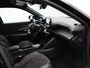 Peugeot e-2008 EV GT 50 kWh Full Option | SOH 97,3% | Panoramadak | Elektrisch Verstelbare Bestuurderstoel | Stoelverwarming | Parkeersensoren Voor en Achter | Camera | Dodehoekbewaking | Adaptieve Cruise Control