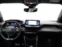 Peugeot e-2008 EV GT 50 kWh Full Option | SOH 97,3% | Panoramadak | Elektrisch Verstelbare Bestuurderstoel | Stoelverwarming | Parkeersensoren Voor en Achter | Camera | Dodehoekbewaking | Adaptieve Cruise Control
