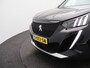 Peugeot e-2008 EV GT 50 kWh Full Option | SOH 97,3% | Panoramadak | Elektrisch Verstelbare Bestuurderstoel | Stoelverwarming | Parkeersensoren Voor en Achter | Camera | Dodehoekbewaking | Adaptieve Cruise Control