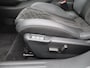 Peugeot e-2008 EV GT 50 kWh Full Option | SOH 97,3% | Panoramadak | Elektrisch Verstelbare Bestuurderstoel | Stoelverwarming | Parkeersensoren Voor en Achter | Camera | Dodehoekbewaking | Adaptieve Cruise Control