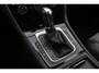 Volkswagen Golf 1.5 TSI Highline DSG. | R-Line | Full Led | ABC Demper + Klep | Sportstoelen | Stoelverwarming | Maxton | NAP |