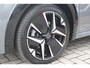 Peugeot 208 1.2 Hybrid 145PK AUTOMAAT GT | NAVIGATIE | DRAADLOZE APPLE CARPLAY/ANDROID AUTO | CAMERA VOOR + ACHTER | FULL LED KOPLAMPEN | LICHTMETALEN VELGEN 17" | DODEHOEK DETECTIE | DRAADLOZE TELEFOONLADER | KEYLESS ENTRY/START | DAB+ RADIO | ADAPTIVE CRUISE CONTROL |
