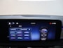 Mercedes-Benz A-klasse 180 Business Solution AMG | AMG Line Plus | Nightpakket | Panoramadak | HUD | Stoelverwarming | 360° camera | Cruise Control Adaptief |