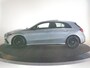 Mercedes-Benz A-klasse 180 Business Solution AMG | AMG Line Plus | Nightpakket | Panoramadak | HUD | Stoelverwarming | 360° camera | Cruise Control Adaptief |