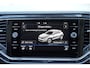 Volkswagen T-Roc 1.5 TSI 150PK! Sport BJ2020 Lmv 17" | Led V+A | Pdc | App-Connect | Navi | Dashboard verlichting | Virtual cockpit | Climate control | Cruise control | Sportstoelen | Verwarmde voorstoelen | Extra getint glas