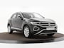 Volkswagen T-Roc 1.5 TSI 150pk DSG Style · Camera · Dodehoeksensor · Apple/Android Car Play · Navigatie · Stuur & Stoelverwarming · 17'' Inch ·