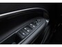 Fiat 600 1.2 Hybrid Sport | Alcantara bekleding | LED verlichting | Camera | Navigatie | Lichtmetalen velgen 18'' | Getint glas | Elektrische achterklep