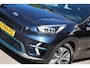 Kia Niro EV e-Niro DynamicLine 64 kWh | NL-AUTO! | DEALER OH! | WARMTEPOMP | ADAPTIVE CRUISE | LANE ASSIST | CAMERA | PARK SENS | HALF LEDER | LED | NAVI | CLIMA