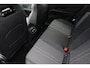 Volkswagen ID.3 Neo Style 79 kWh 231PK / 170kW, LED Matrix (IQ.Light), 360° rondomzichtcamera (Area View), high end audio Harman Kardon, verwarmbare voorstoelen met massagefunctie, Keyless Entry & Go, achteruitrijcamera (Rear View), voorstoelen elektrisch verstelbaar met geheugen, head-up display, dodehoekdetectie (Side Assist), autonome parkeerfuctie (Park Assist), 20'' LMV 'Zwickau', elektrisch verstel-, verwarm- en inklapbare buitenspiegels etc.