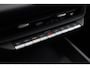Volkswagen ID.3 Neo Style 79 kWh 231PK / 170kW, LED Matrix (IQ.Light), 360° rondomzichtcamera (Area View), high end audio Harman Kardon, verwarmbare voorstoelen met massagefunctie, Keyless Entry & Go, achteruitrijcamera (Rear View), voorstoelen elektrisch verstelbaar met geheugen, head-up display, dodehoekdetectie (Side Assist), autonome parkeerfuctie (Park Assist), 20'' LMV 'Zwickau', elektrisch verstel-, verwarm- en inklapbare buitenspiegels etc.