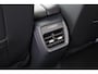 Volkswagen ID.3 Neo Style 79 kWh 231PK / 170kW, LED Matrix (IQ.Light), 360° rondomzichtcamera (Area View), high end audio Harman Kardon, verwarmbare voorstoelen met massagefunctie, Keyless Entry & Go, achteruitrijcamera (Rear View), voorstoelen elektrisch verstelbaar met geheugen, head-up display, dodehoekdetectie (Side Assist), autonome parkeerfuctie (Park Assist), 20'' LMV 'Zwickau', elektrisch verstel-, verwarm- en inklapbare buitenspiegels etc.