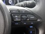Toyota Yaris 1.5 Hybrid Executive | Dodehoek detectie | Parkeersensoren voor+achter | Stoelverwarming | Navigatie | Apple CarPlay/Android Auto | Climate Control | Cruise Control Adaptive | Achteruitrijcamera |