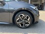 Volkswagen ID.3 First Plus 58 kWh Navigatie / 19"LM velgen / Camera / App-connect / Parkeersensoren / Stoelverwarming HAL