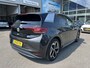 Volkswagen ID.3 First Plus 58 kWh Navigatie / 19"LM velgen / Camera / App-connect / Parkeersensoren / Stoelverwarming HAL