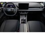 Volkswagen ID.3 Neo Life 50 kWh 170PK / 125kW Achteruitrijcamera, Apple Carplay & Android Auto, dodehoekdetectie (Side Assist), navigatie, verwarmbare voorstoelen, verwarmbaar multifunctioneel lederen stuurwiel, steunhaak voor fietsendrager, 19'' LMV 'Wellington', parkeersensoren voor en achter (PDC), elektrisch verstel-, verwarm- en inklapbare buitenspiegels etc.