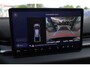 Volkswagen ID.3 Neo Life 50 kWh 170PK / 125kW Achteruitrijcamera, Apple Carplay & Android Auto, dodehoekdetectie (Side Assist), navigatie, verwarmbare voorstoelen, verwarmbaar multifunctioneel lederen stuurwiel, steunhaak voor fietsendrager, 19'' LMV 'Wellington', parkeersensoren voor en achter (PDC), elektrisch verstel-, verwarm- en inklapbare buitenspiegels etc.