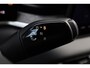 Volkswagen ID.3 Neo Life 50 kWh 170PK / 125kW Achteruitrijcamera, Apple Carplay & Android Auto, dodehoekdetectie (Side Assist), navigatie, verwarmbare voorstoelen, verwarmbaar multifunctioneel lederen stuurwiel, steunhaak voor fietsendrager, 19'' LMV 'Wellington', parkeersensoren voor en achter (PDC), elektrisch verstel-, verwarm- en inklapbare buitenspiegels etc.