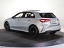 Mercedes-Benz A-klasse 250e Business Solution AMG | Panoramadak | Premium Plus | 19” AMG-velgen | HUD | Dodehoekassistent | Elek. Stoelen met Geheugen | Keyless Entry/Go |