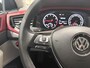 Volkswagen Polo 1.0 TSI Beats Airco | Achteropkomend Verkeer Waarschuwing | Autonomous Emergency Braking | Bluetooth | Cruise Control Adaptief | LED Dagrijverlichting | Lederen Stuurwiel | Lichtmetalen Velgen 16'' | Multimedia-Voorbereiding | Sportstoelen | Start/Stop Systeem | Telefoon Integratie | Alarmklasse 3 | Navigatiesysteem Full Map | Wifi Voorbereiding | Apple Carplay/Android Auto