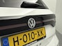 Volkswagen T-Cross 1.0 TSI Style Airco | Cruise Control | Dakrails | Lederen Stuurwiel | Lichtmetalen Velgen | Parkeersensor Voor en Achter | Stuurwiel Multifunctioneel | Bluetooth | Navigatiesysteem | R-Line Exterieur