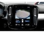 Volvo XC40 T4 AUT7 211PK Recharge Inscription Expression, Standkachel met timer, Stoel- & stuurwielverwarming, Verwarmbare voorruit, 2-zone Climate Control, Cruise Control met Speed Limiter, Park Assist voor & achter met camera, 18" Lichtmetalen velgen, Extra getint glas achter