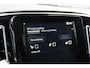 Volvo XC40 T4 AUT7 211PK Recharge Inscription Expression, Standkachel met timer, Stoel- & stuurwielverwarming, Verwarmbare voorruit, 2-zone Climate Control, Cruise Control met Speed Limiter, Park Assist voor & achter met camera, 18" Lichtmetalen velgen, Extra getint glas achter