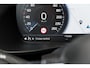 Volvo XC40 T4 AUT7 211PK Recharge Inscription Expression, Standkachel met timer, Stoel- & stuurwielverwarming, Verwarmbare voorruit, 2-zone Climate Control, Cruise Control met Speed Limiter, Park Assist voor & achter met camera, 18" Lichtmetalen velgen, Extra getint glas achter