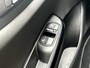 Opel Corsa Favourite 1.4 90pk | UNIEKE KM-STAND! | APPLE CARPLAY / ANDROID AUTO | PARKEERSENSOREN | DAB+ | CRUISE CONTROL | ISOFIX |