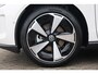 Volkswagen ID.Polo Style First Edition 52 kWh 211PK / 155kW, LED Matrix IQ.Light, 360° rondomzichtcamera, panoramadak, elektrisch verstelbare voorstoelen met geheugen- en massagefunctie, verwarmbare voorstoelen, navigatie, Apple Carplay & Android Auto, dodehoekdetectie (Side Assist), Keyless Entry & Go, draadloos telefoon laden, verwarmbaar stuurwiel, afneembare trekhaak, 18'' LMV 'Linz'