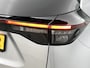Toyota Yaris Cross 1.5 Hybrid 115 Dynamic Comfort Pack | BTW voertuig | Dodehoek detectie | Stoel+stuurverwarming | Parkeersensoren voor+achter | Draadloze telefoonlader | Apple CarPlay/Android Auto | Cruise Control Adaptive | Achteruitrijcamera