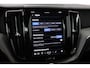 Volvo XC60 T6 Plug-in hybrid R-Design | Panoramadak | Head-Up | Trekhaak | ACC | Harman/Kardon | Stoel+Stuurverwarming | 21 Inch