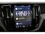Volvo XC60 T6 Plug-in hybrid R-Design | Panoramadak | Head-Up | Trekhaak | ACC | Harman/Kardon | Stoel+Stuurverwarming | 21 Inch