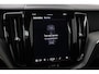 Volvo XC60 T6 Plug-in hybrid R-Design | Panoramadak | Head-Up | Trekhaak | ACC | Harman/Kardon | Stoel+Stuurverwarming | 21 Inch