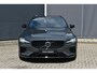 Volvo V60 T6 Plug-in hybrid AWD Plus Dark | Harman Kardon Premium sound | Google Navigatie | BLIS | Adaptieve Cruise Control | Pilot Assist | Stuur-/Stoelverwarming | Elektrisch verstelbare stoelen voor met memory | Parkeercamera | 19 inch Lichtmetalen velgen |