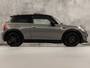 MINI Cooper Mini 1.5 Chili Automaat (PANORAMADAK, GROOT NAVI, CLIMATE, LEDER, STOELVERWARMING, SPORTSTOELEN, GETINT GLAS, PARKEERSENSOREN, LED KOPLAMPEN, NIEUWSTAAT)