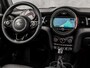 MINI Cooper Mini 1.5 Chili Automaat (PANORAMADAK, GROOT NAVI, CLIMATE, LEDER, STOELVERWARMING, SPORTSTOELEN, GETINT GLAS, PARKEERSENSOREN, LED KOPLAMPEN, NIEUWSTAAT)