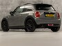MINI Cooper Mini 1.5 Chili Automaat (PANORAMADAK, GROOT NAVI, CLIMATE, LEDER, STOELVERWARMING, SPORTSTOELEN, GETINT GLAS, PARKEERSENSOREN, LED KOPLAMPEN, NIEUWSTAAT)