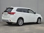Mitsubishi Outlander 2.4 PHEV Intense / Dealer onderhouden / 8 jaar Garantie / Afneembare Trekhaak / 1500kg Trekgewicht / All season banden / Navigatie via Apple Carplay of Android Auto / Achteruitrijcamera / Stoelverwarming / Cruise control / Keyless Entry/Start /