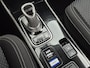 Mitsubishi Outlander 2.4 PHEV Intense / Dealer onderhouden / 8 jaar Garantie / Afneembare Trekhaak / 1500kg Trekgewicht / All season banden / Navigatie via Apple Carplay of Android Auto / Achteruitrijcamera / Stoelverwarming / Cruise control / Keyless Entry/Start /