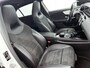 Mercedes-Benz A-klasse 180 AMG line | Night Pakket | Panorama Schuif-Kanteldak | Sfeerverlichting.  | Ledkoplampen. Inclusief 24 maanden MB Certified garantie voor Europa.