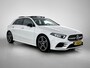 Mercedes-Benz A-klasse 180 AMG line | Night Pakket | Panorama Schuif-Kanteldak | Sfeerverlichting.  | Ledkoplampen. Inclusief 24 maanden MB Certified garantie voor Europa.