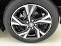 Toyota Yaris 1.5 Hybrid 115 Dynamic Comfort Pack | BTW Voertuig | Dodehoek detectie | Stoel+stuurverwarming | Parkeersensoren voor+achter | Draadloze telefoonlader | Apple CarPlay/Android auto |