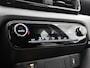 Toyota Yaris 1.5 Hybrid 115 Dynamic Comfort Pack | BTW Voertuig | Dodehoek detectie | Stoel+stuurverwarming | Parkeersensoren voor+achter | Draadloze telefoonlader | Apple CarPlay/Android auto |