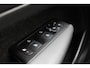 Volvo XC40 1.5 T2 Momentum Core | Bluetooth telefoonvoorbereiding | Bots waarschuwing systeem | Buitenspiegels elektrisch verstel- en verwarmbaar | Keyless entry/start | Cruise control | Lederen & stof bekleding | Lendesteunen (verstelbaar) | Start/stop systeem | Voorstoelen in hoogte verstelbaar