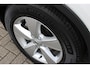 Volvo XC40 1.5 T2 Momentum Core | Bluetooth telefoonvoorbereiding | Bots waarschuwing systeem | Buitenspiegels elektrisch verstel- en verwarmbaar | Keyless entry/start | Cruise control | Lederen & stof bekleding | Lendesteunen (verstelbaar) | Start/stop systeem | Voorstoelen in hoogte verstelbaar
